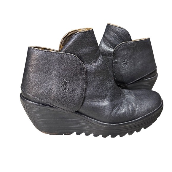 Fly London Shoes - FLY LONDON Black Leather Wedge Ankle Boots Women's Size 40
